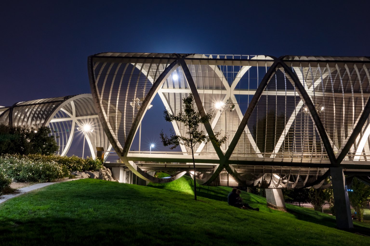 Puente Monumental Parque de Arganzuela - Living Madrid